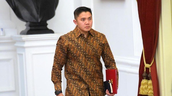 Seskab Teddy Pastikan 35,04 Juta Keluarga Terima Bantuan Lanngsung Tunai Hari Ini