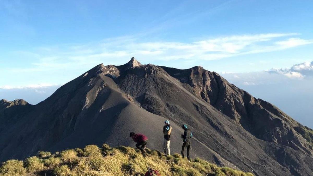 BPBD NTB Siagakan Evakuasi Akibat Kenaikan Status Gunung Sangeangapi