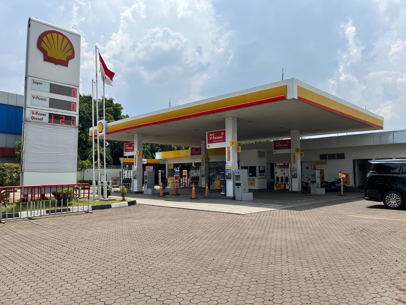 Pertamina Pasok 100 Ribu Barel BBM ke Shell, Pasokan SPBU Swasta Terjamin