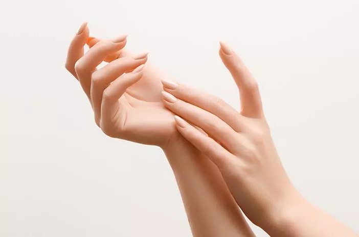 Mikroplastik dan Penuaan Kulit: 4 Cara Efektif untuk Perlindungan Mikroplastik dan Penuaan Kulit: 4 Cara Efektif untuk Perlindungan