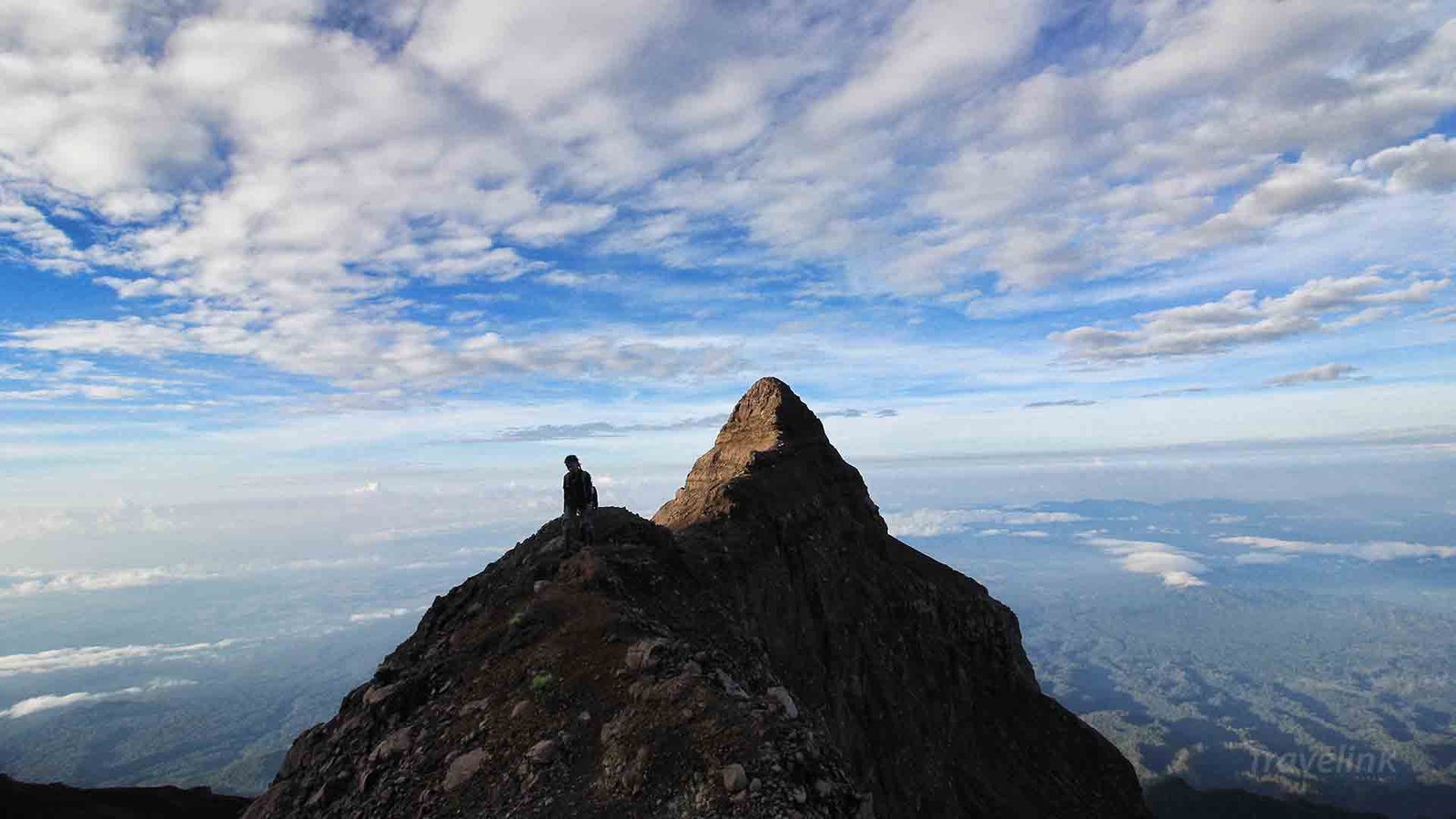 Pendakian Gunung Raung Jalur Sumberwringin Bondowoso Ditutup Sementara Mulai 24 Desember 2025