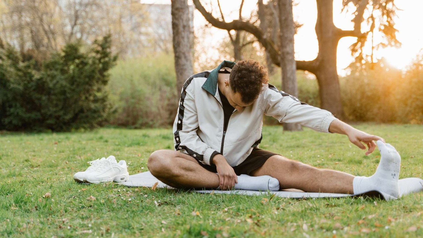 Panduan Pemanasan dan Pendinginan yang Benar untuk Mencegah Cedera Saat Olahraga