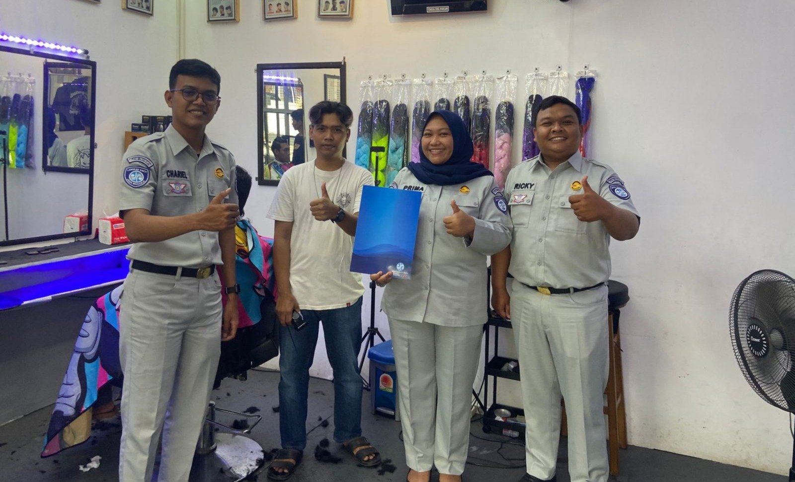 Bayar Pajak Kendaraan Tepat Waktu, Wajib Pajak Gunungkidul Dapat Reward Potong Rambut Gratis