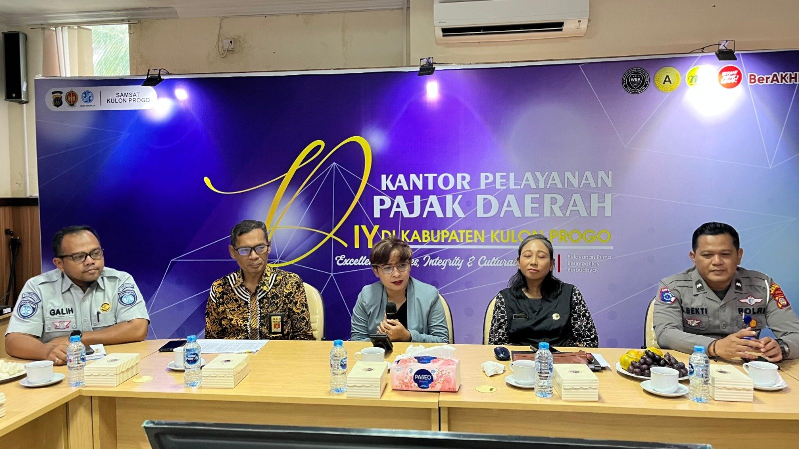 Dorong Kepatuhan Pajak, Komisi B DPRD DIY Tinjau Inovasi Layanan SAMSAT Kulon Progo