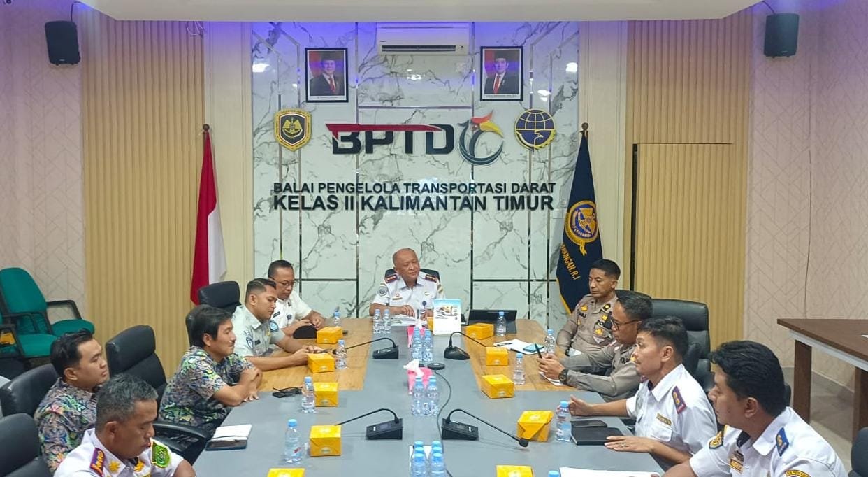 PT Jasa Raharja Kanwil Kalimantan Timur Perkuat Sinergi FKLL Tangani Lokasi Rawan Kecelakaan Angkutan Barang