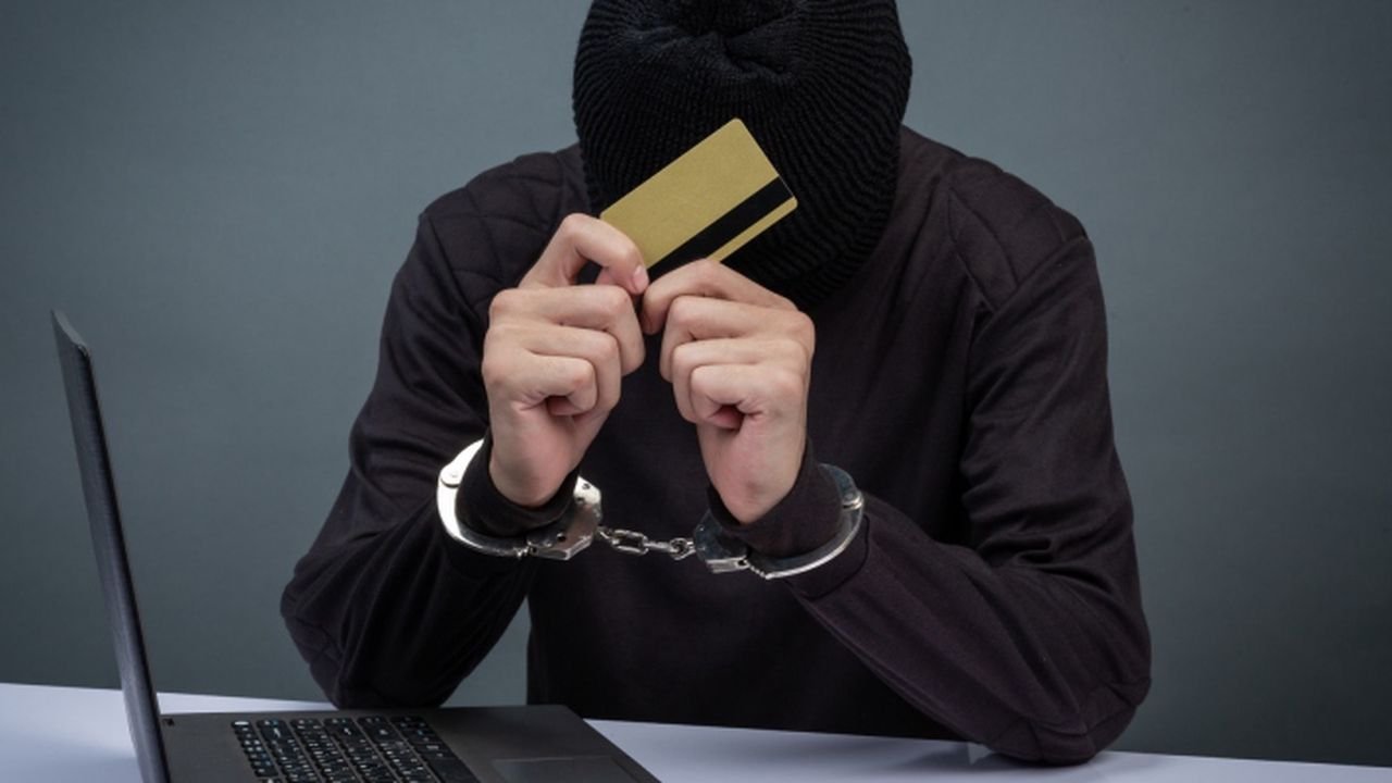 OJK Blokir 127 Ribu Rekening Terkait Penipuan dengan Total Kerugian Rp9 Triliun