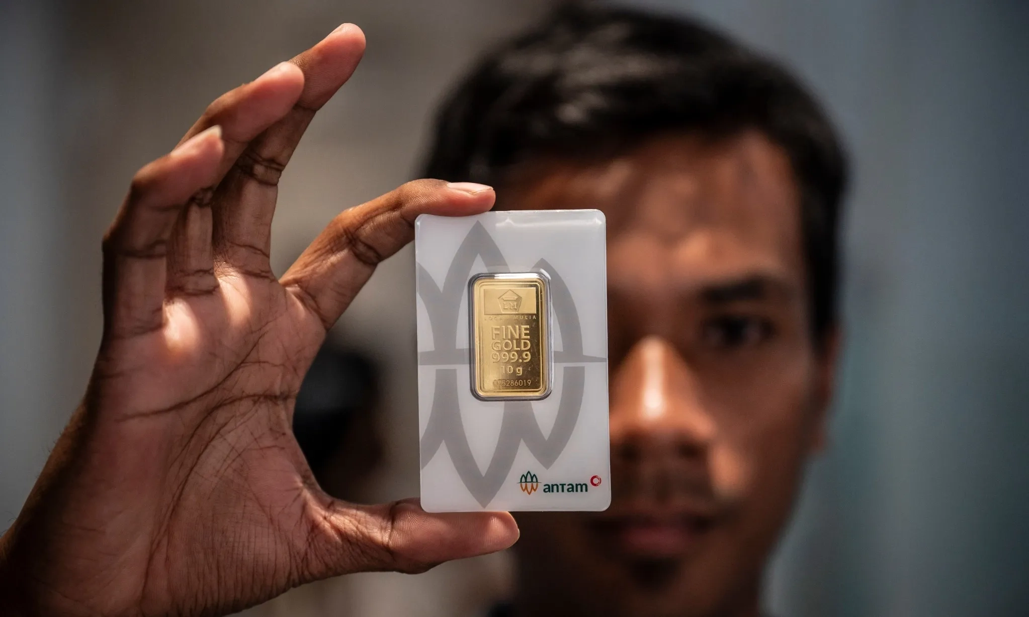 Harga Emas Antam Meroket Rp2,772 Juta/Gram, Buyback Naik Jadi Rp2,612 Juta