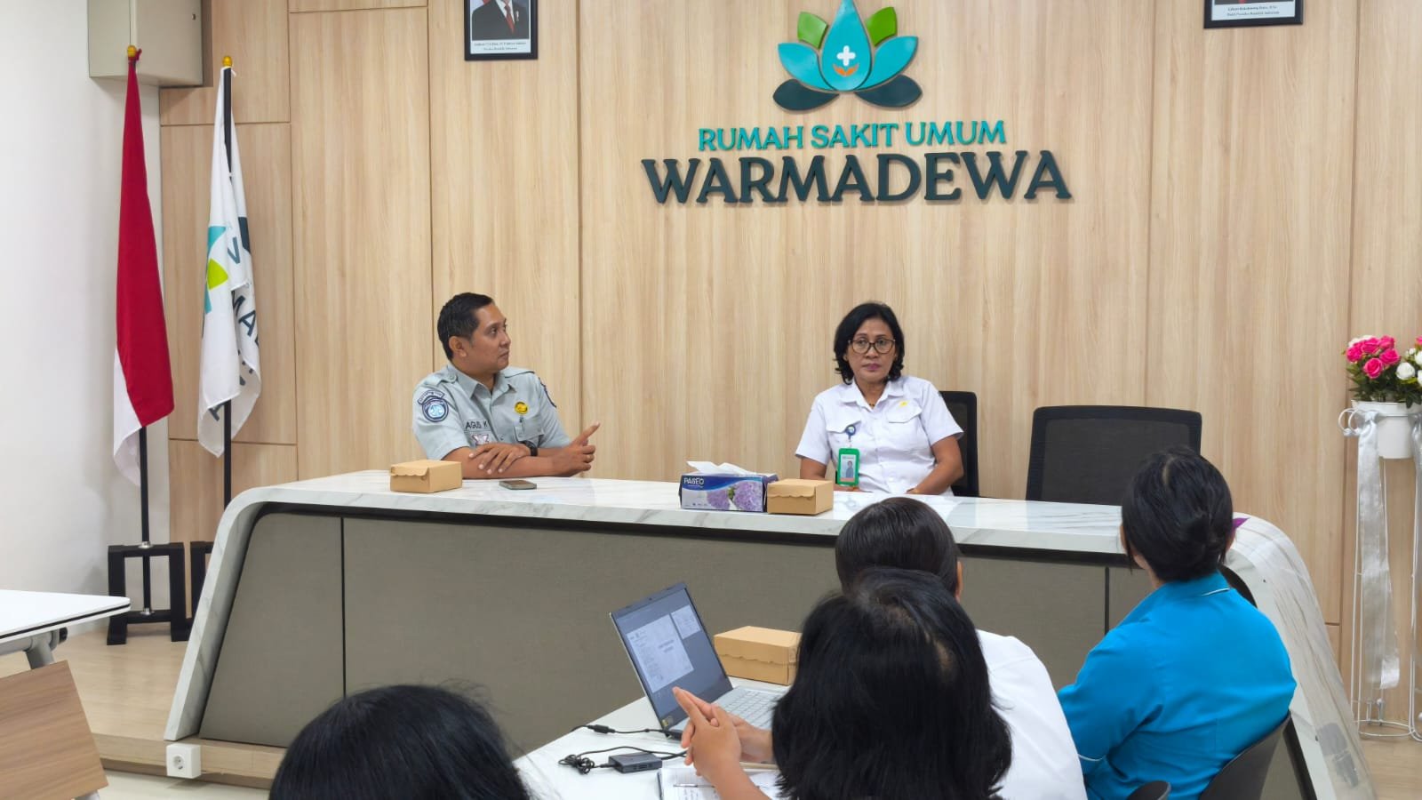 Jasa Raharja Bali Sosialisasikan Aplikasi JR Care di RS Warmadewa Gianyar