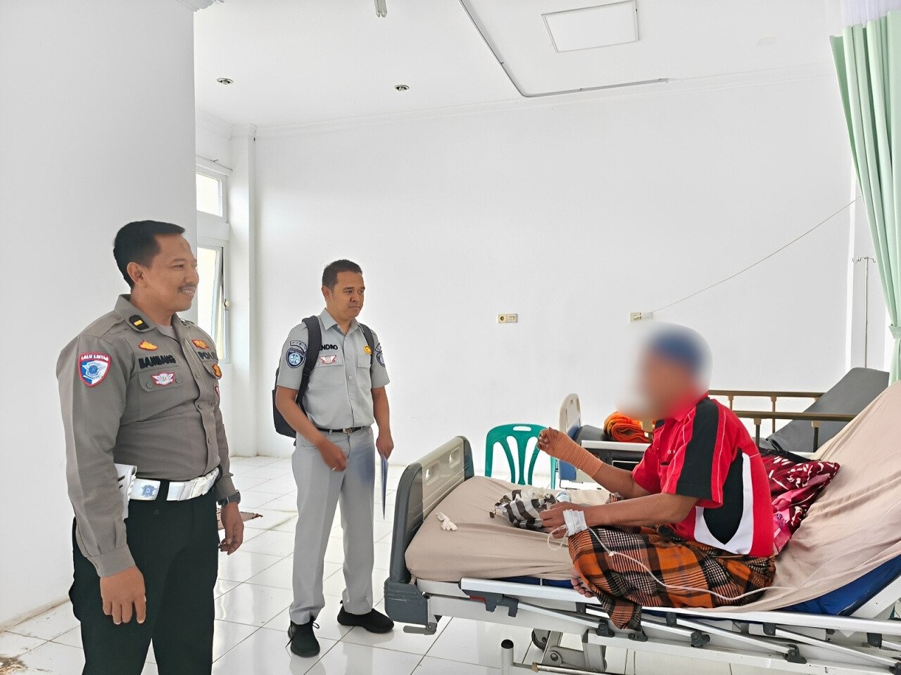 Jasa Raharja Sumbar Bersama Cabang Bukittinggi Lakukan Kunjungan RS, Pastikan Hak Korban Laka Terpenuhi dan Percepat Proses Klaim