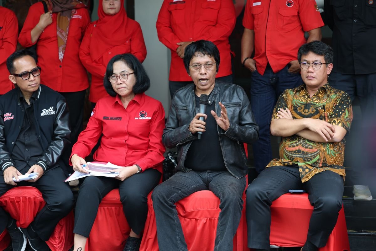 Anggota DPR PDIP Bonnie Triyana: Kesejahteraan Guru Masih Jauh dari Layak