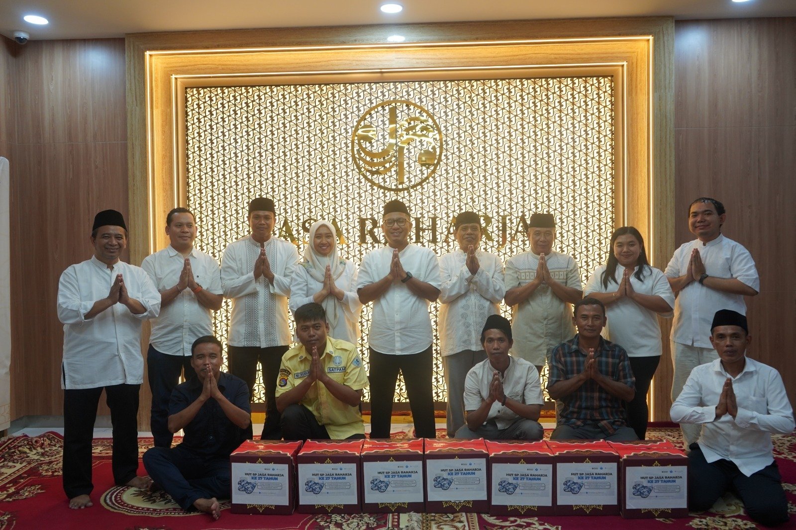 Perkuat Kebersamaan, SPJR Berikan Bantuan Sosial kepada Pegawai Aru Raharja NTB