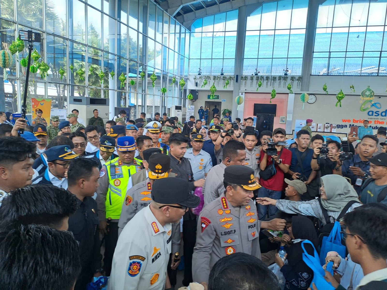 Jasa Raharja Lampung Pastikan Perlindungan Pemudik, Ikuti Peninjauan Arus Balik Bersama Kapolri dan Menhub di Bakauheni