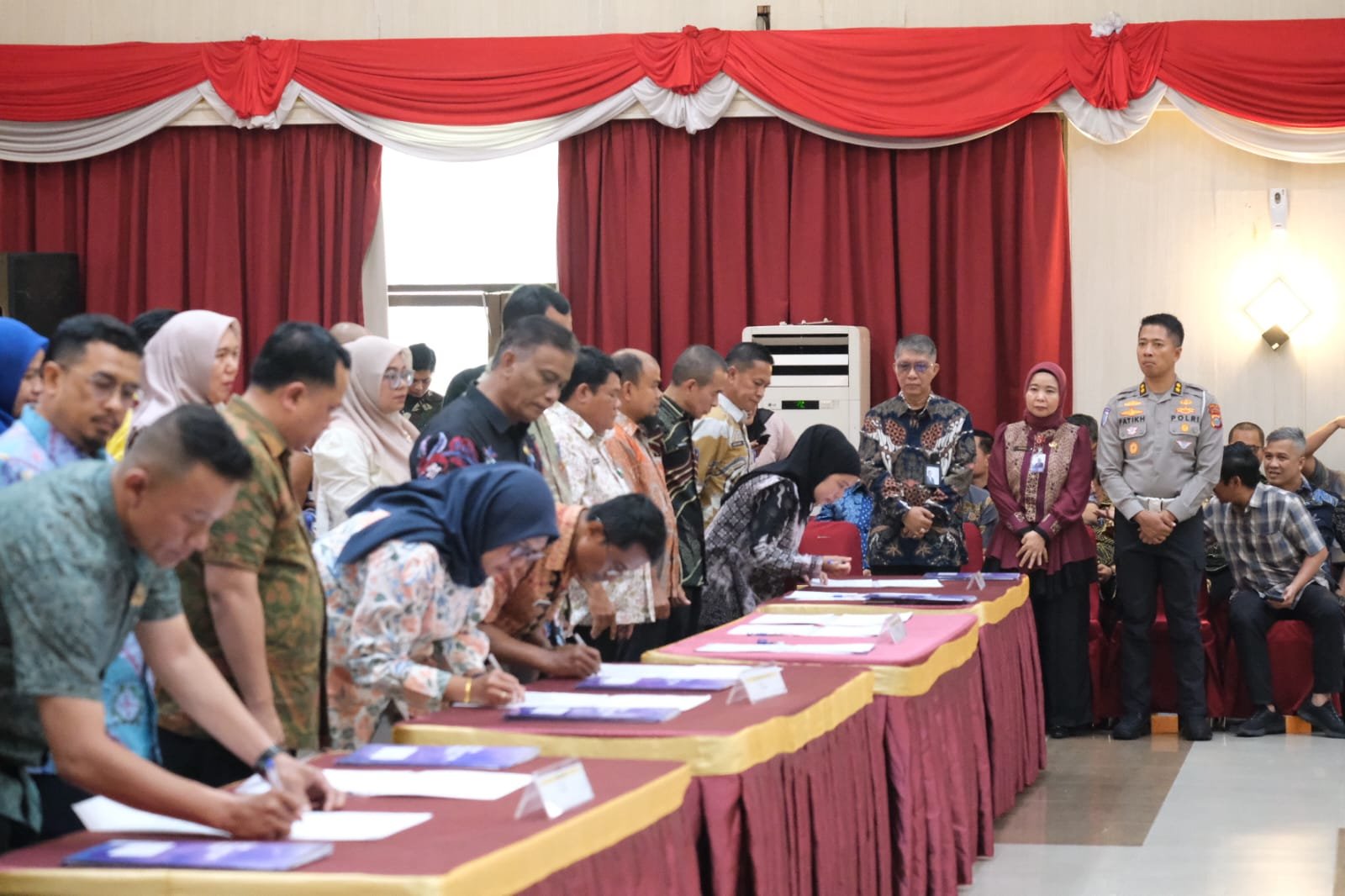 Tim Pembina Samsat Teken Integritas Pelayanan Samsat Sebagai Komitmen Optimalisasi Pendapatan