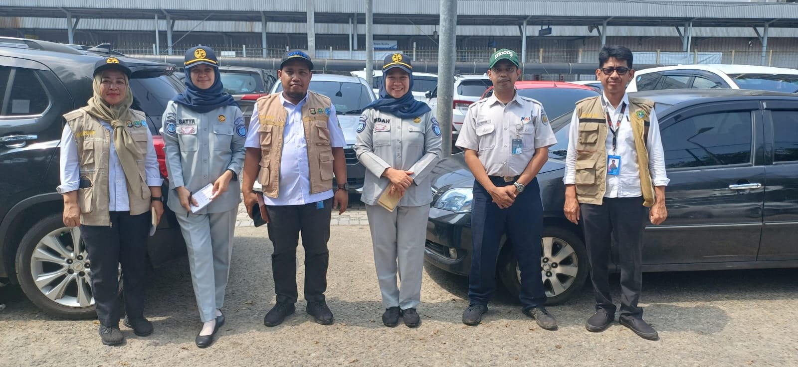 Jasa Raharja UPT Serpong Himbau Masyarakat Taat Pajak Lakukan Pendataan Kendaraan di Kantong Parkir