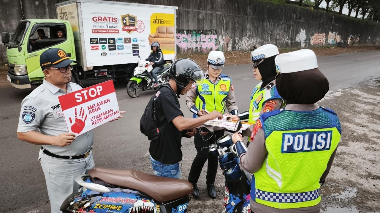 Sinergi Jasa Raharja dan Ditlantas Polda Sulsel: Gelar Patroli dan Safety Campaign di Titik Rawan Makassar
