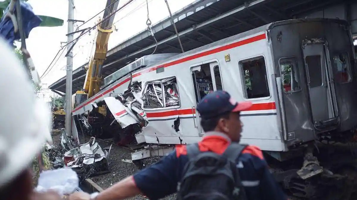 Korban Tewas Tabrakan Kereta di Bekasi Capai 15 Orang, 10 Belum Teridentifikasi