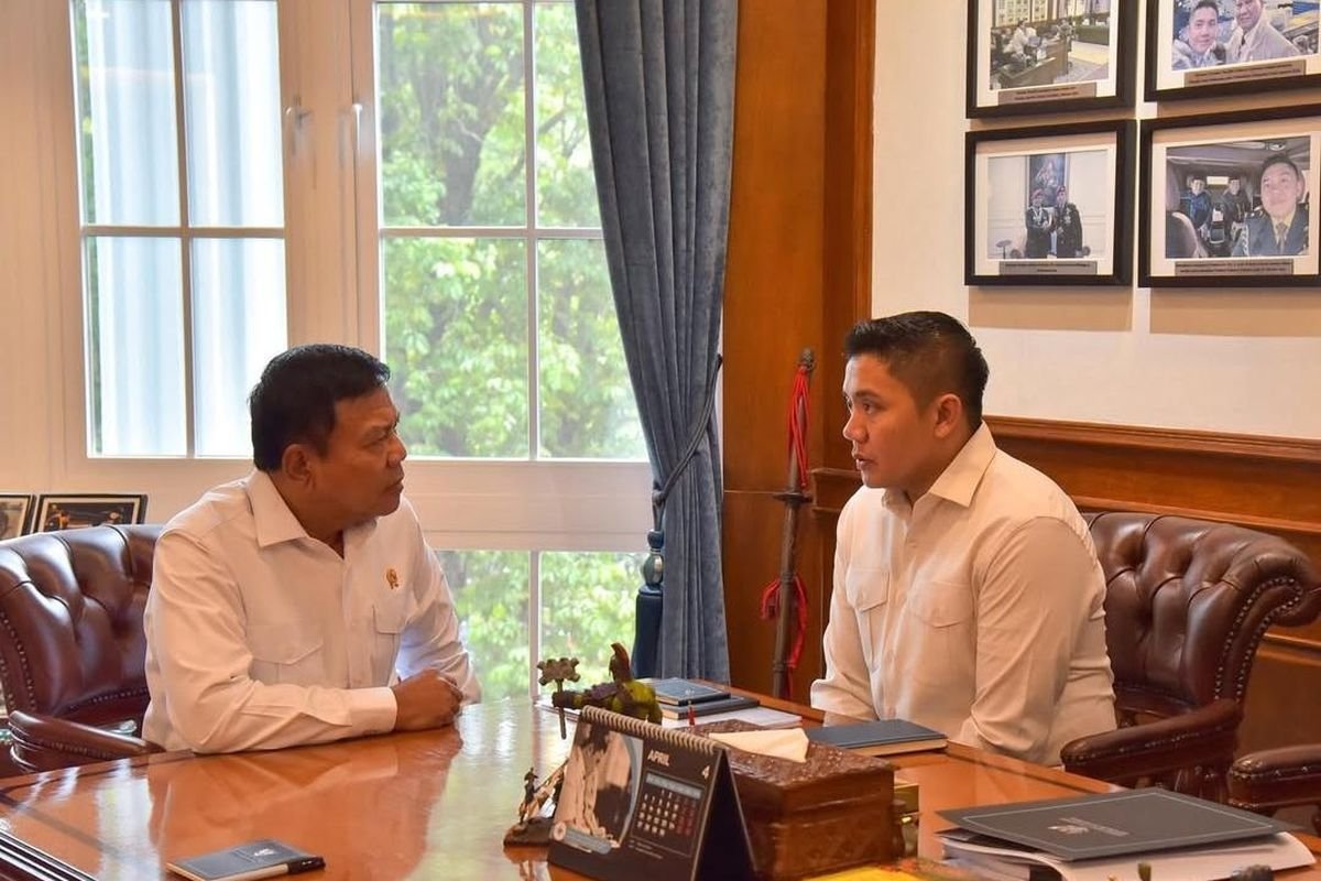 Seskab Teddy Terima Kepala BIN Bahas Sidang TPA dan Isu Nasional