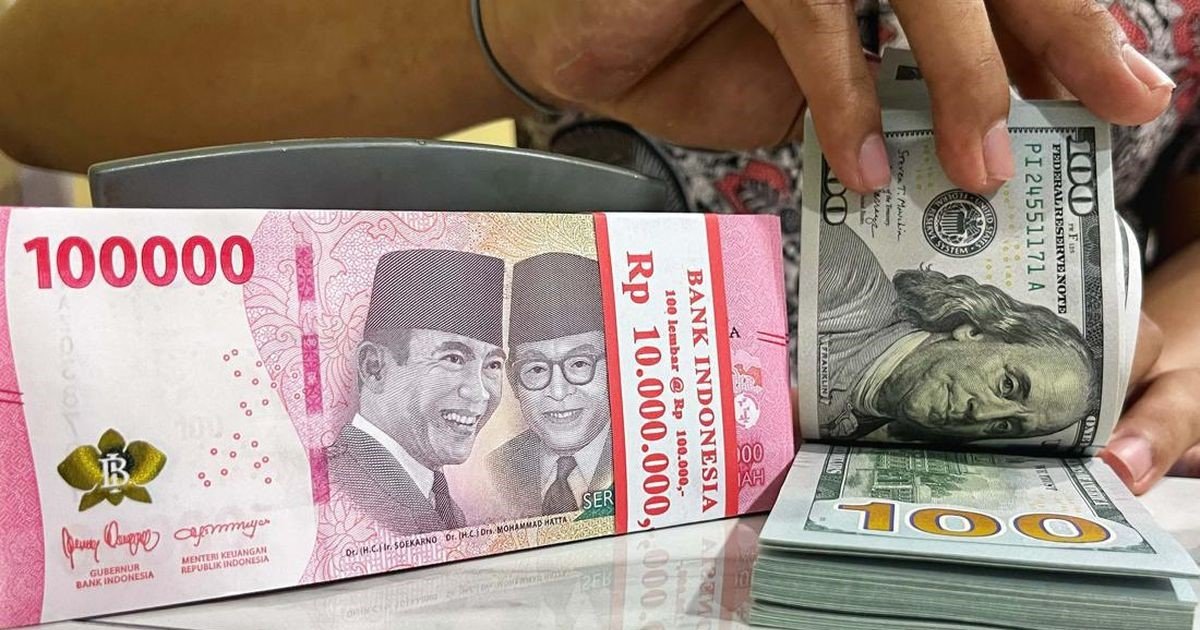 Rupiah Menguat ke Rp17.155 per Dolar AS pada Senin Pagi