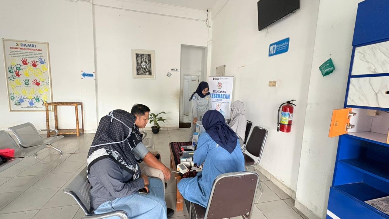 Tingkatkan Keselamatan Perjalanan, Jasa Raharja NTB Gelar Cek Kesehatan Gratis di Pool DAMRI