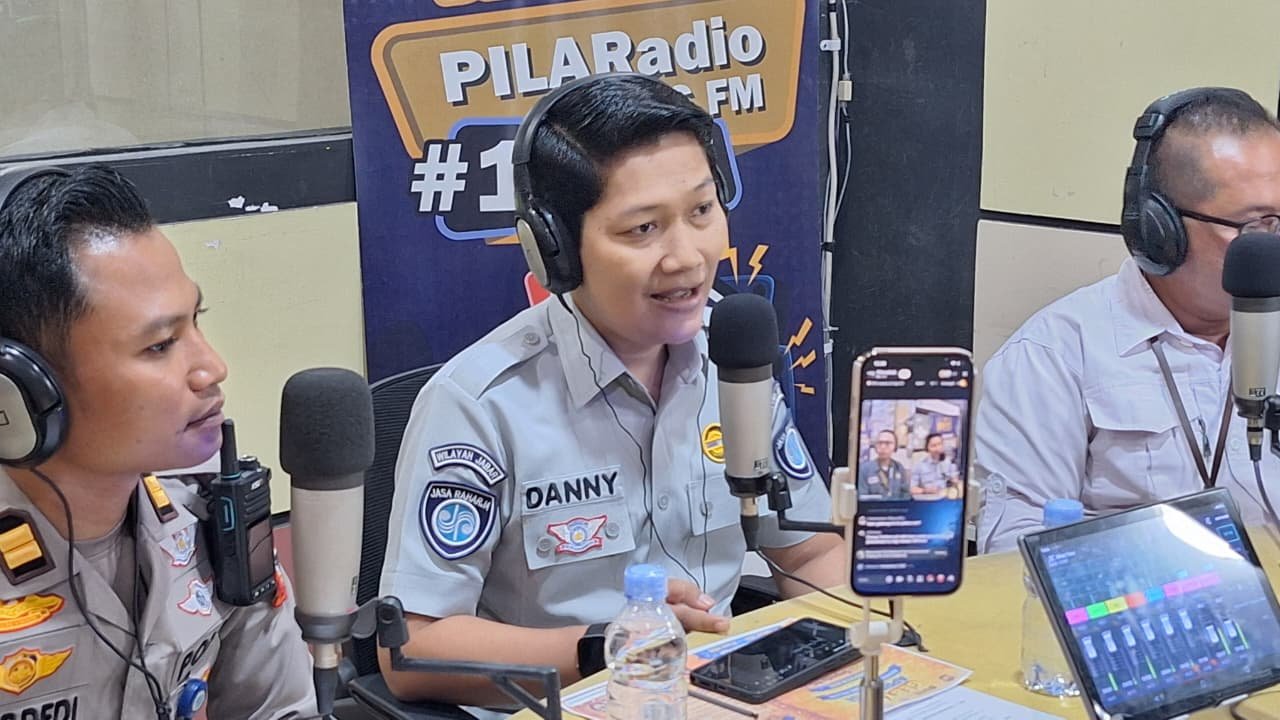 Wujud Negara hadir, Jasa Raharja Cabang Cirebon Gelar Talkshow Kesamsatan, Keselamatan Lalu Lintas dan Gebyar Apresiasi Wajib Pajak Di Pilar Radio Cirebon