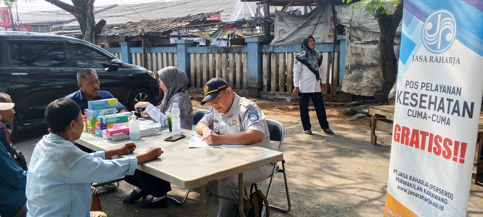 Jasa Raharja Karawang Berikan Pelayanan Kesehatan Gratis bagi Pengguna Terminal Tanjungpura