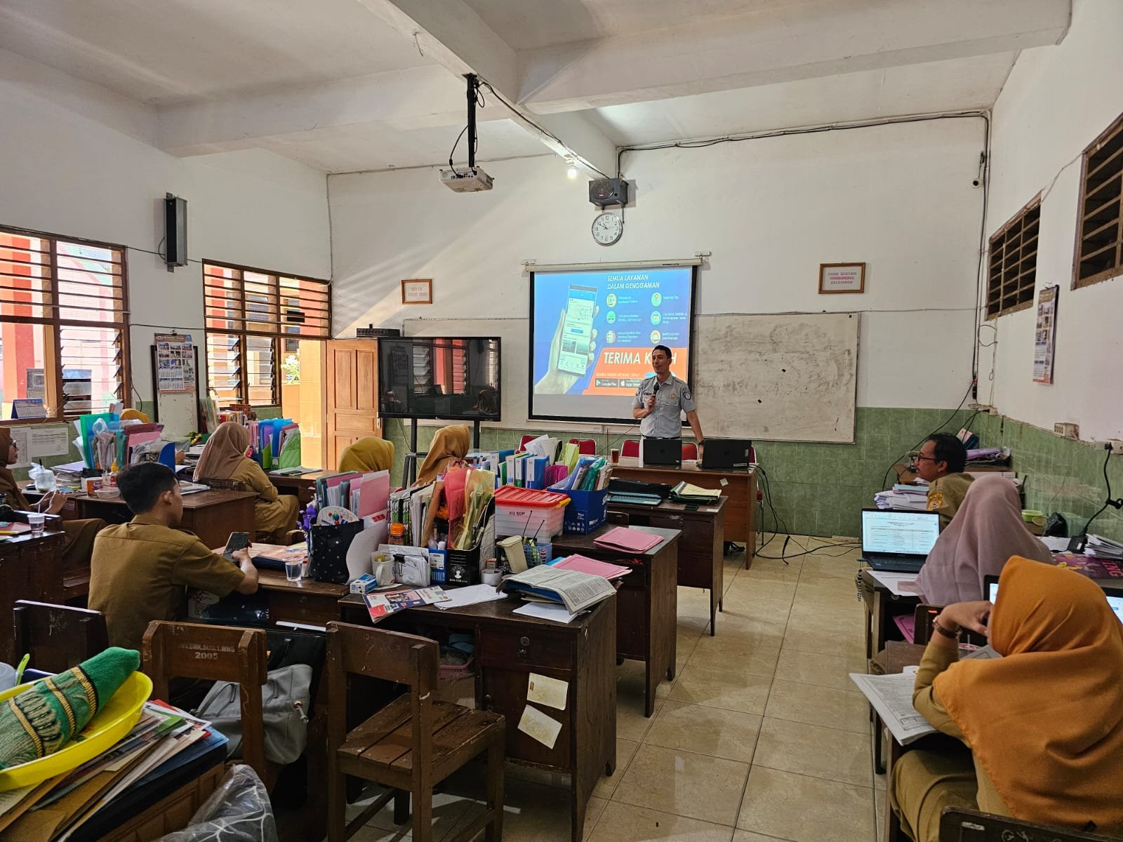 Jasa Raharja Gelar PPKL di SMK Sudirman Wonogiri, Dorong Guru Jadi Pelopor Keselamatan Berlalu Lintas