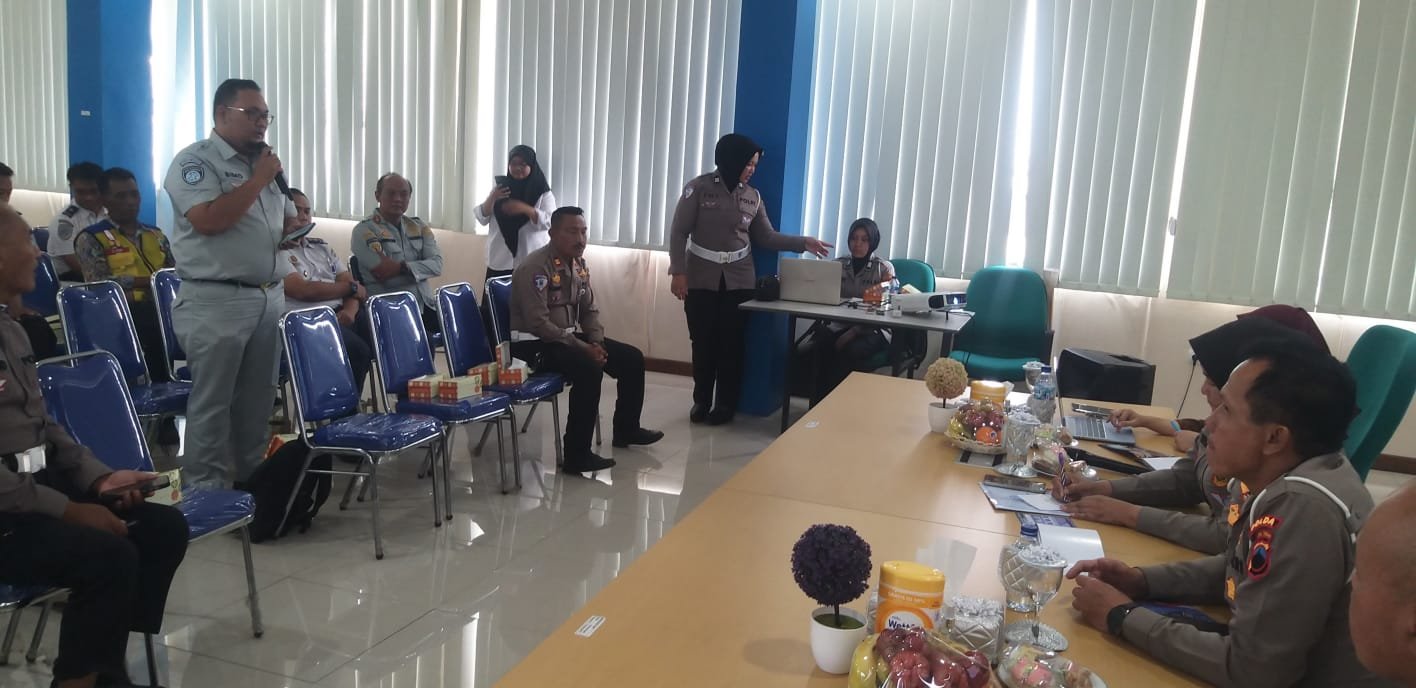 Forum Lalu Lintas Angkutan Jalan Kabupaten Semarang Perkuat Sinergi dalam Upaya Peningkatan Keselamatan Lalu Lintas dan Keselamatan Transportasi
