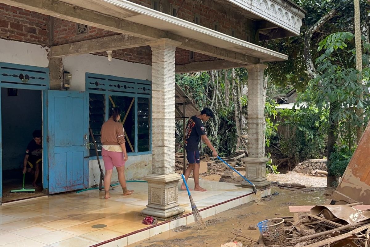 BNPB Pastikan Banjir di Kediri Surut Total, Warga Mulai Beraktivitas