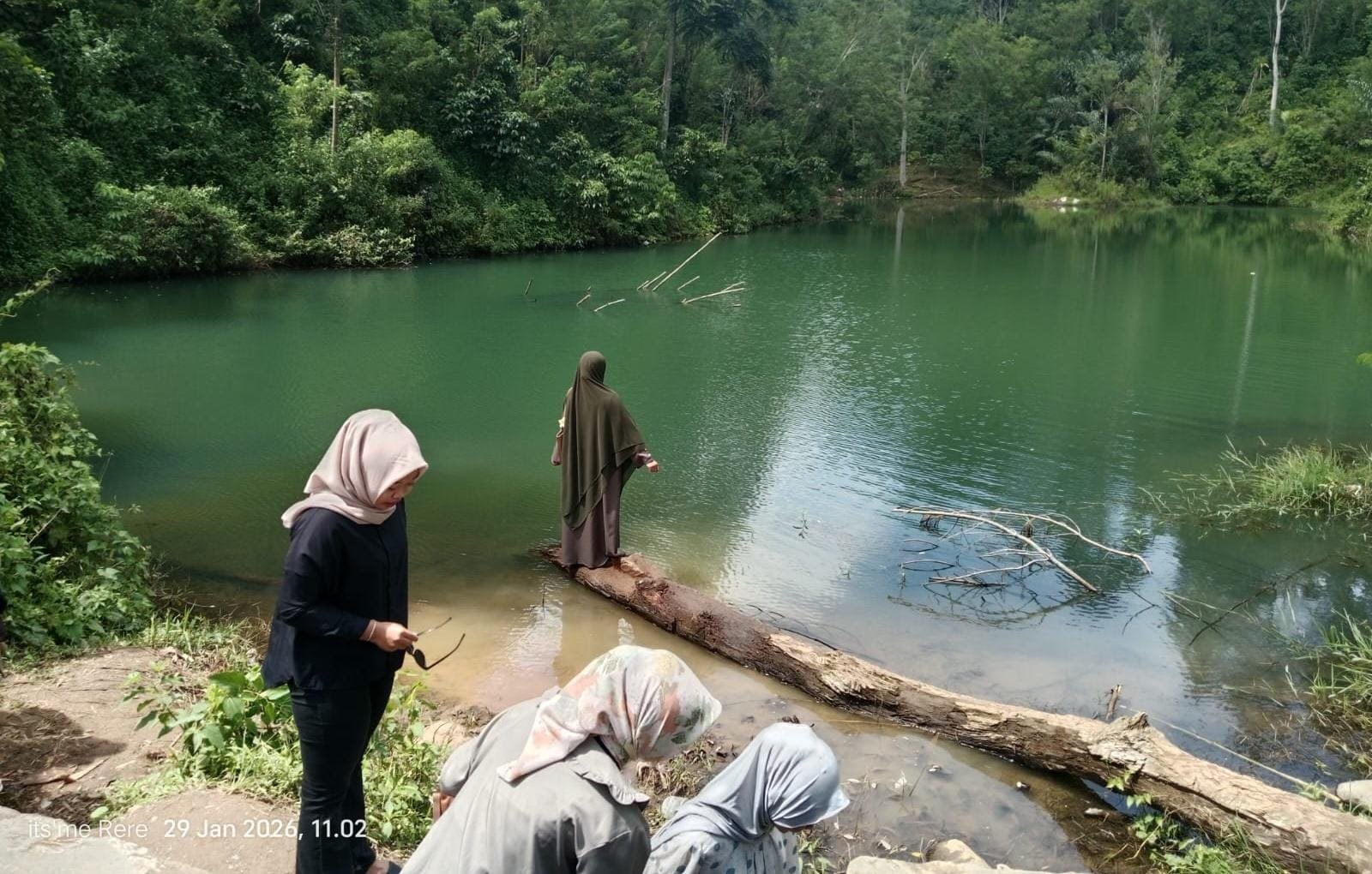 Viral di Media Sosial, Danau Hijau Bengkulu Diserbu Pengunjung