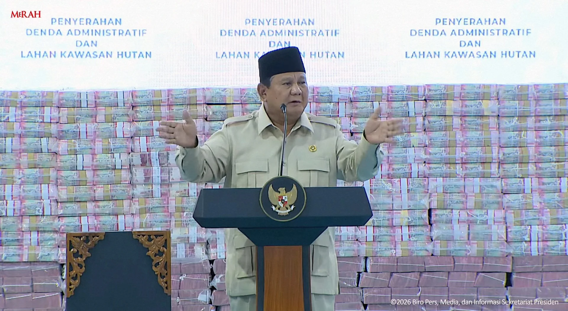 Prabowo Minta Perizinan Usaha Dipermudah untuk Ciptakan Lapangan Kerja