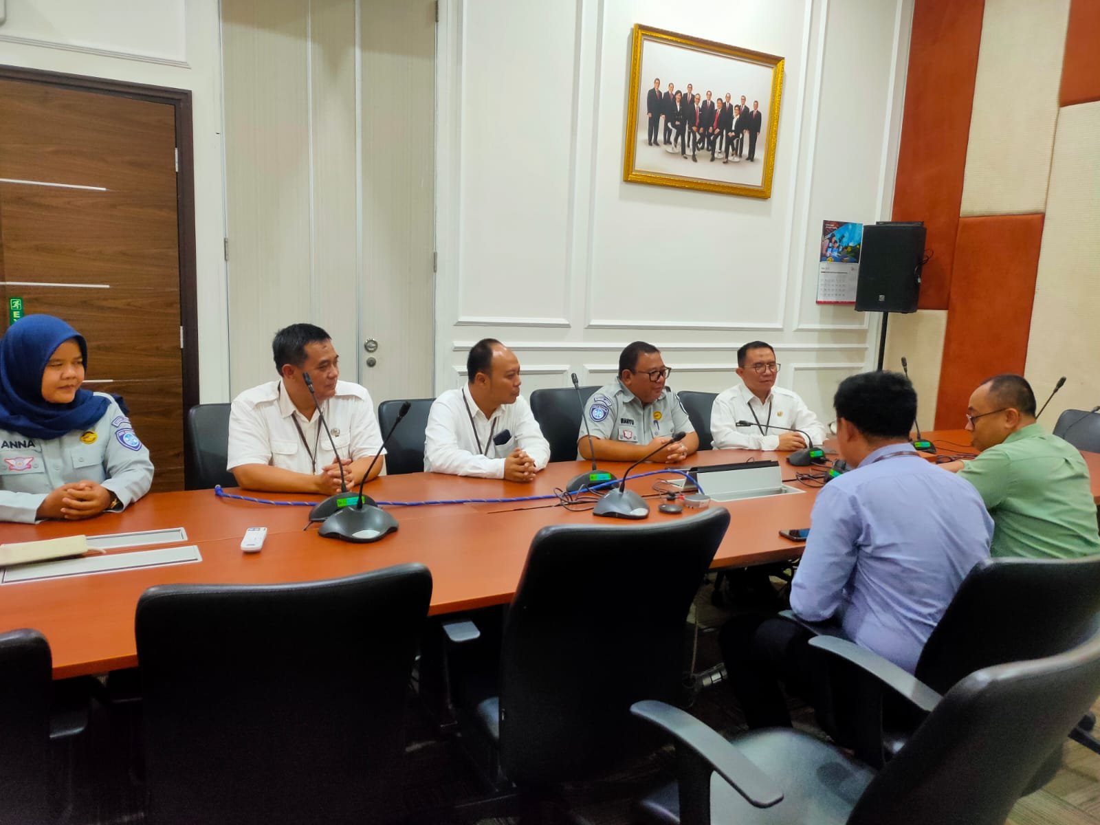 PT Jasa Raharja Cabang Tasikmalaya dan Tim Pembina Samsat Kota Tasikmalaya Gelar Audiensi dengan OJK dalam Upaya Tingkatkan Kepatuhan PKB dan SWDKLLJ