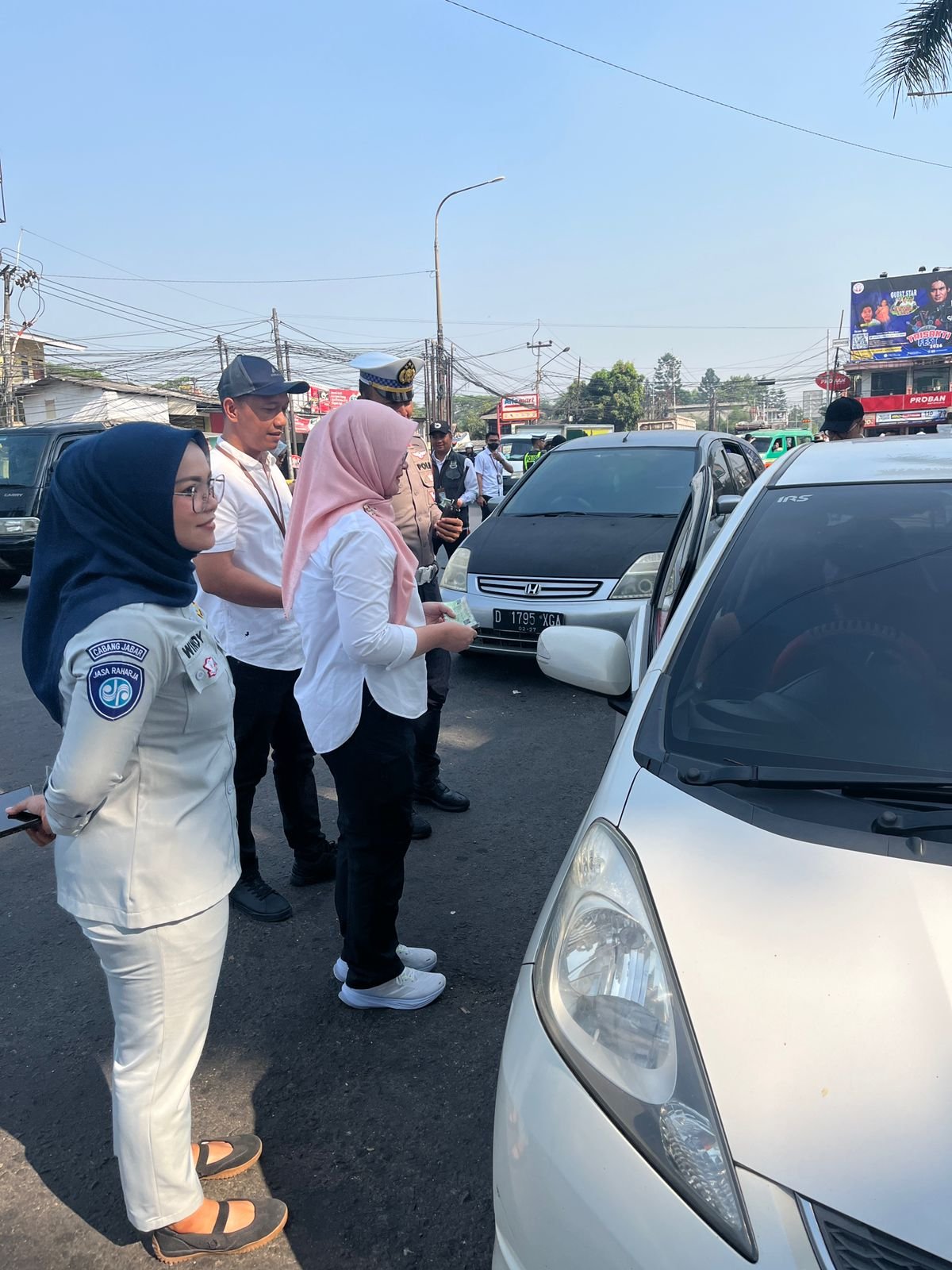 Tim Pembina Samsat KBB Gelar Opsgab Bersama, Tingkatkan Kepatuhan Pajak dan Kesadaran Keselamatan Berlalu Lintas