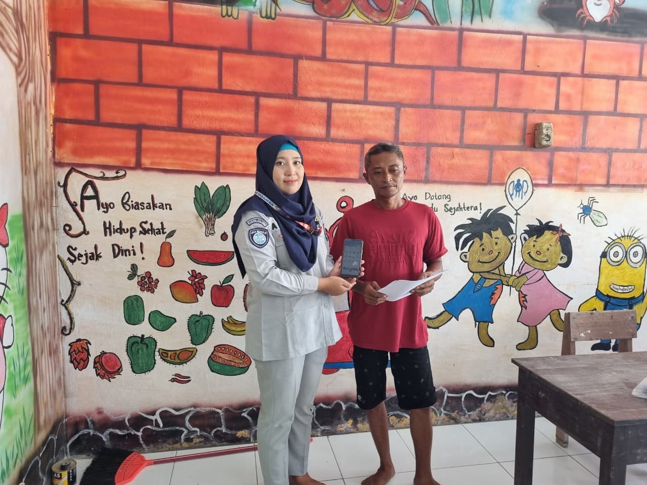 Jasa Raharja Kalteng dan UPT PPD Kotawaringin Barat Gelar Sosialisasi Kesamsatan dan Keselamatan Berlalu Lintas di Pangkalan Banteng
