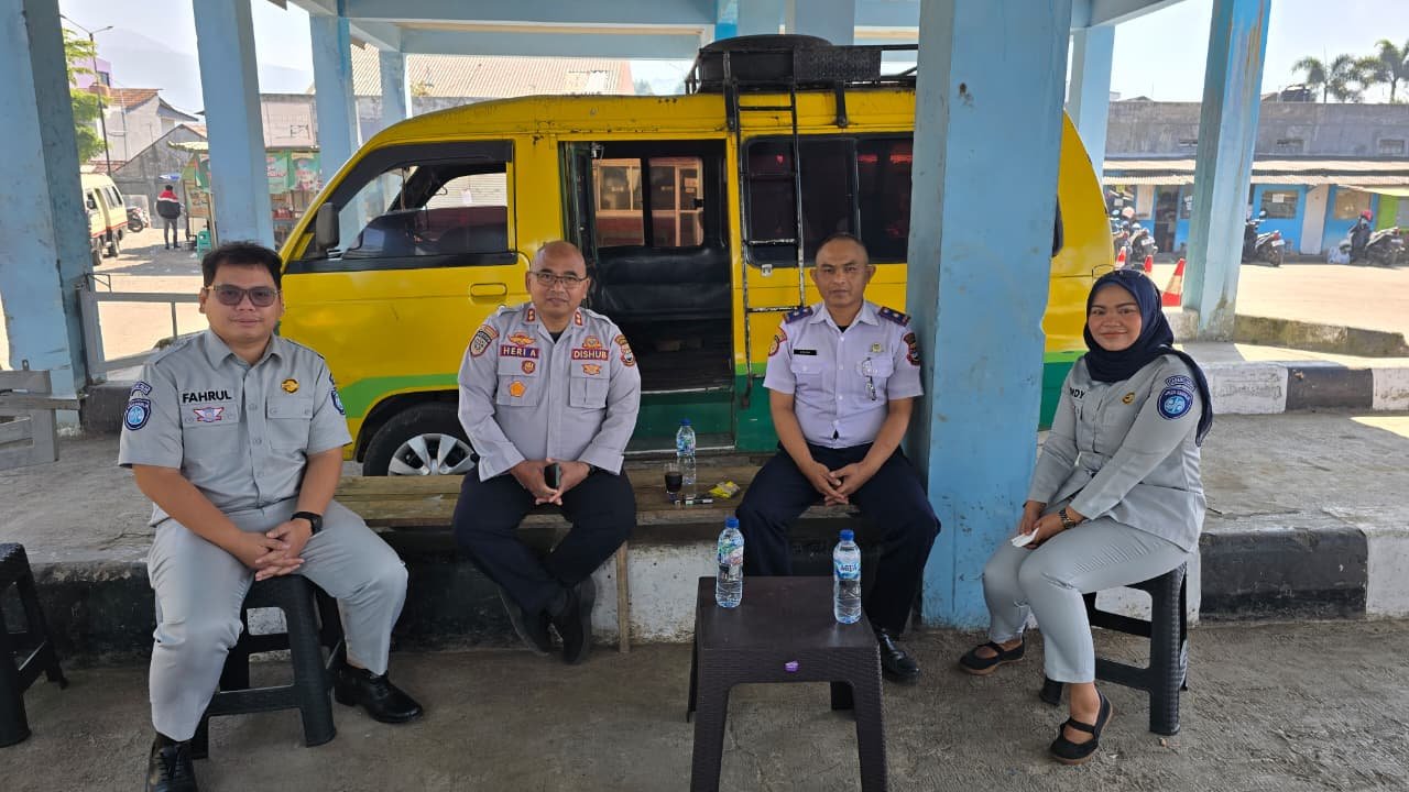 Jasa Raharja  Kanwil Jawa Barat dan Dishub Bandung Barat Laksanakan Uji Petik Angkutan Umum di Terminal Lembang