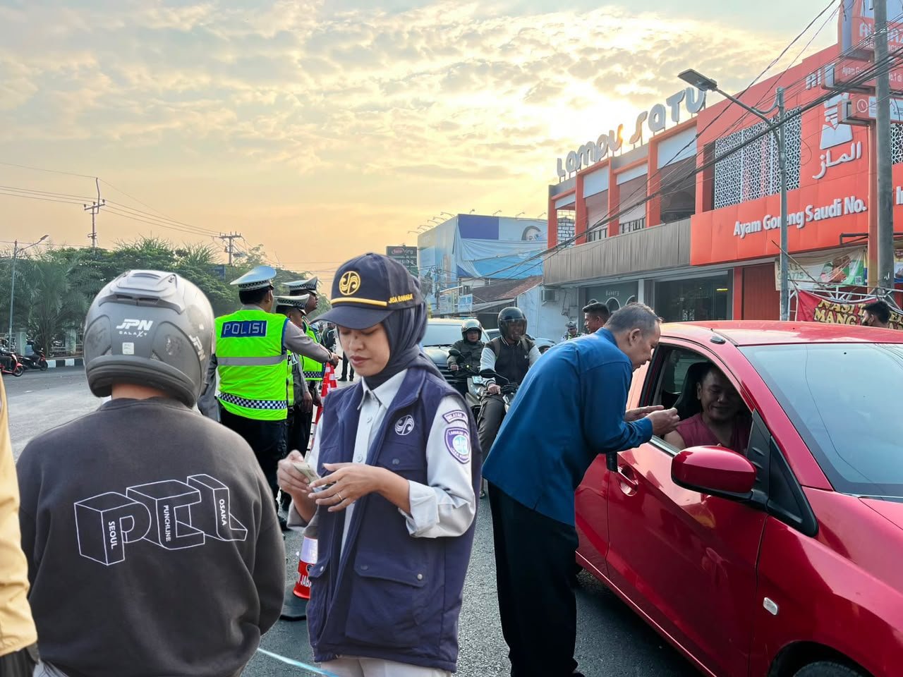 Jasa Raharja Dukung Operasi Gabungan Pemeriksaan Pajak Kendaraan Bermotor di Wilayah Subang