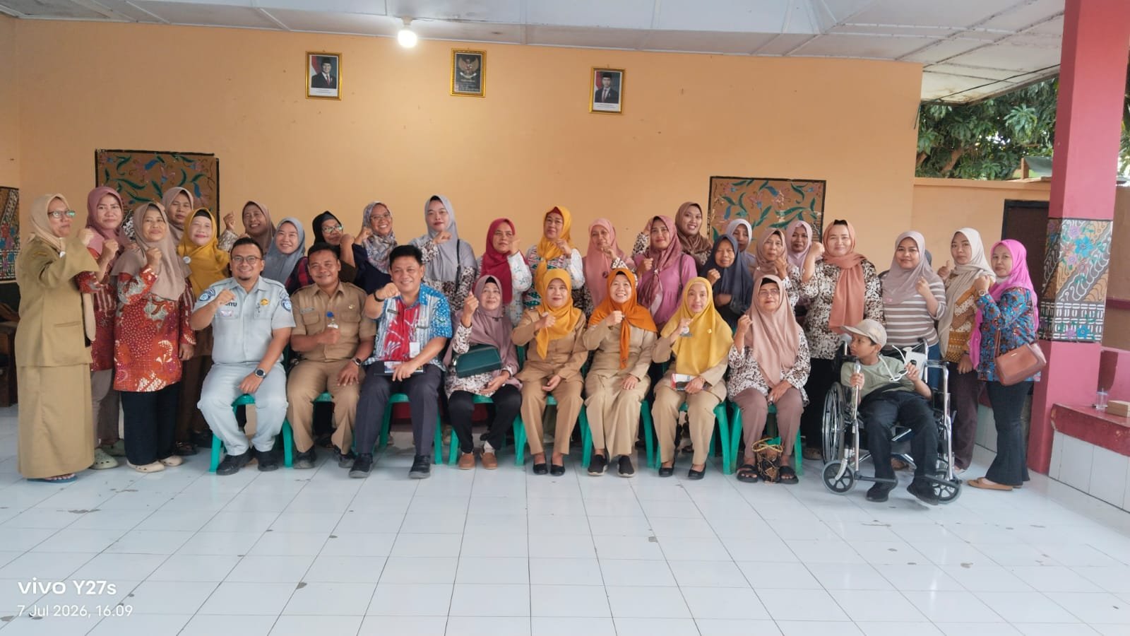 Sasar Ibu-Ibu PKK, Tim Pembina Samsat Pekalongan Sosialisasikan Kepatuhan Pajak di Pasir Kraton Kramat