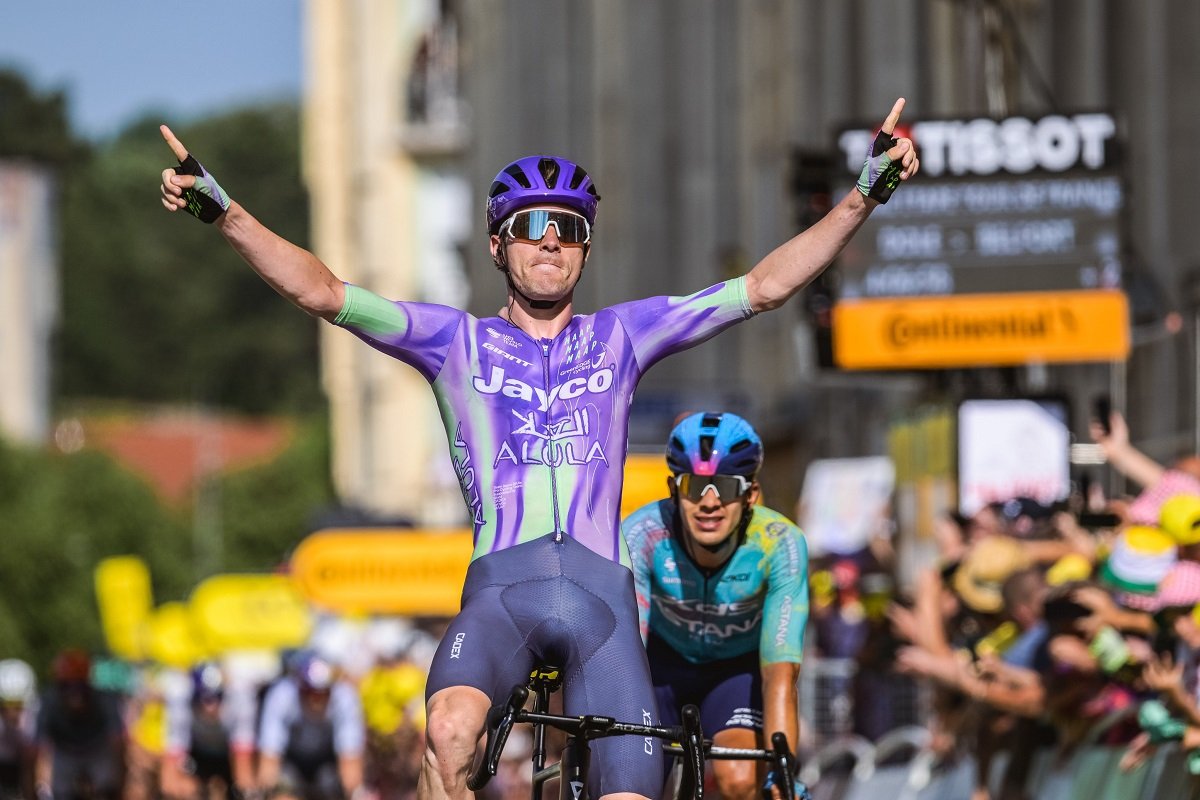 Kalahkan Tejada di Sprint Akhir, Mauro Schmid Raih Kemenangan Perdana di Tour de France 2026