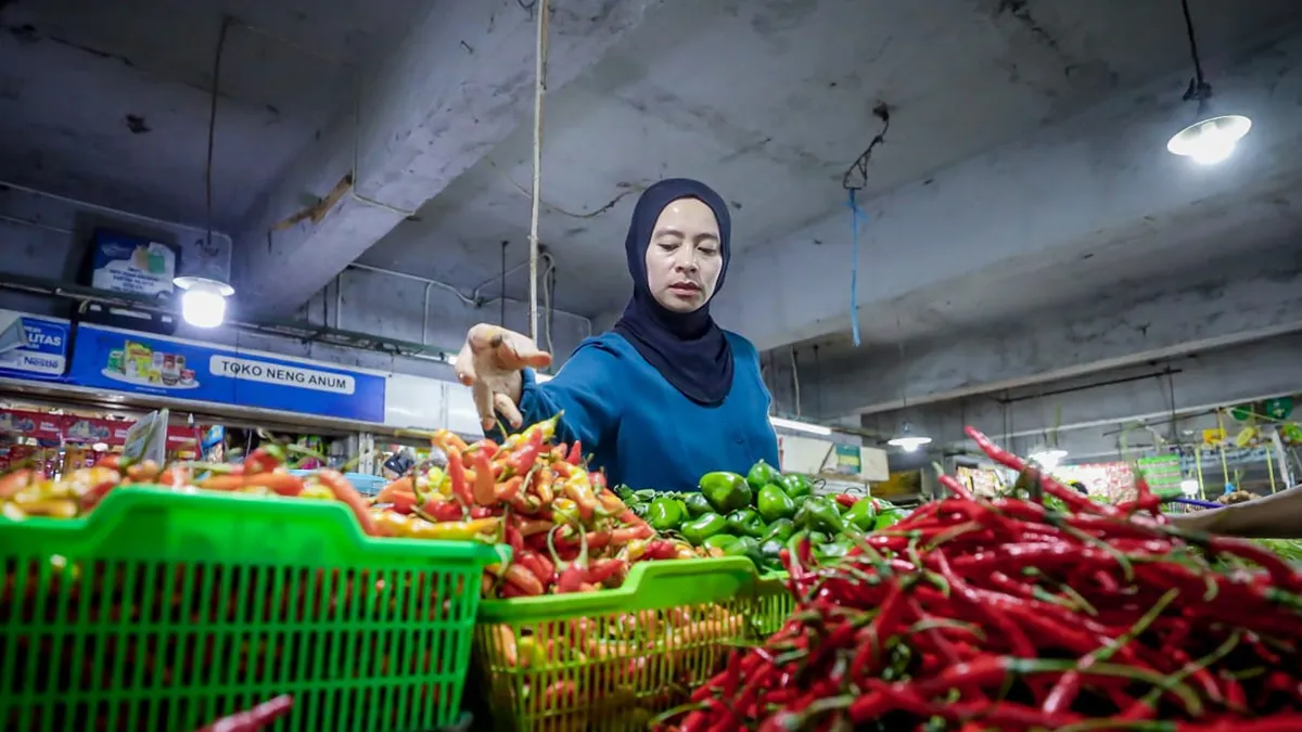 PIHPS Catat Kenaikan Harga Cabai Rawit, Beras Medium Rp16.550 per Kg