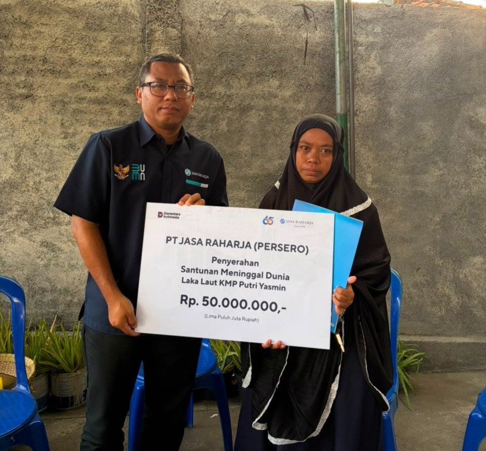 Hadir di Tengah Duka, Kepala Jasa Raharja NTB Serahkan Santunan Ahli Waris Korban KMP Putri Yasmin Hadir di Tengah Duka, Kepala Jasa Raharja NTB Serahkan Santunan Ahli Waris Korban KMP Putri Yasmin