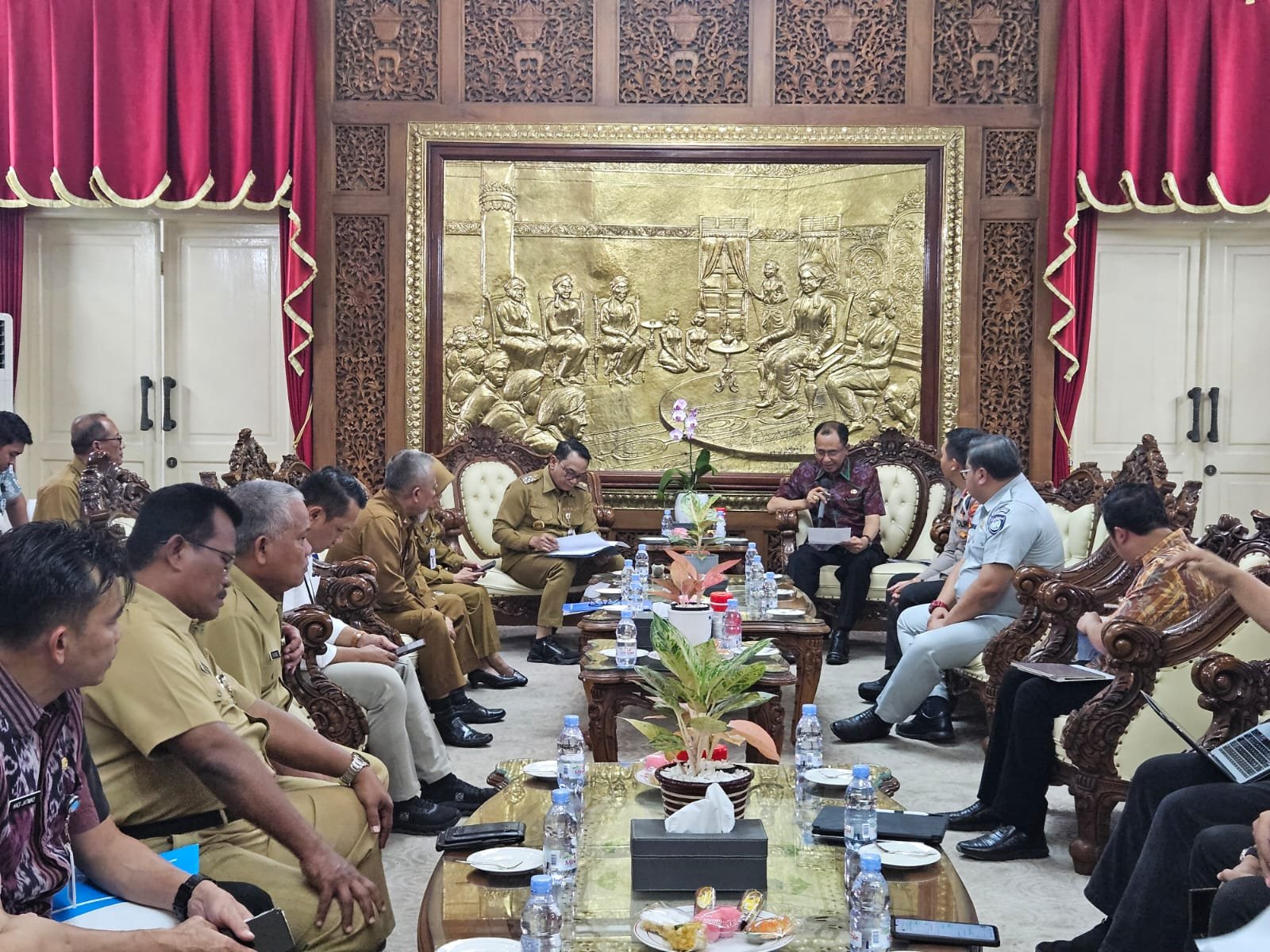 Bapenda Jateng dan Tim Pembina Samsat Pati Perkuat Sinergi Optimalisasi Pajak Daerah Bapenda Jateng dan Tim Pembina Samsat Pati Perkuat Sinergi Optimalisasi Pajak Daerah