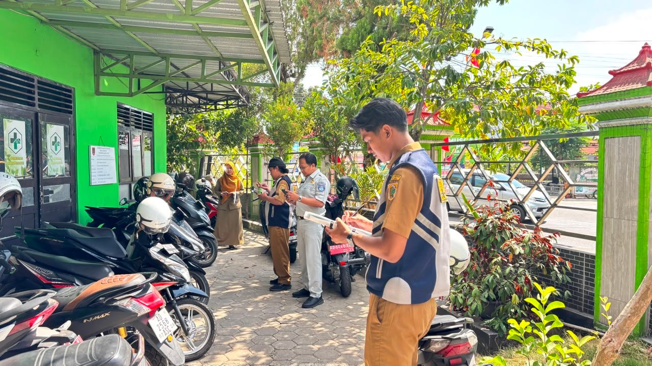 Tim Pembina Samsat Klaten Perkuat Kepatuhan Pajak Kendaraan melalui SIGAP Instansi Tim Pembina Samsat Klaten Perkuat Kepatuhan Pajak Kendaraan melalui SIGAP Instansi
