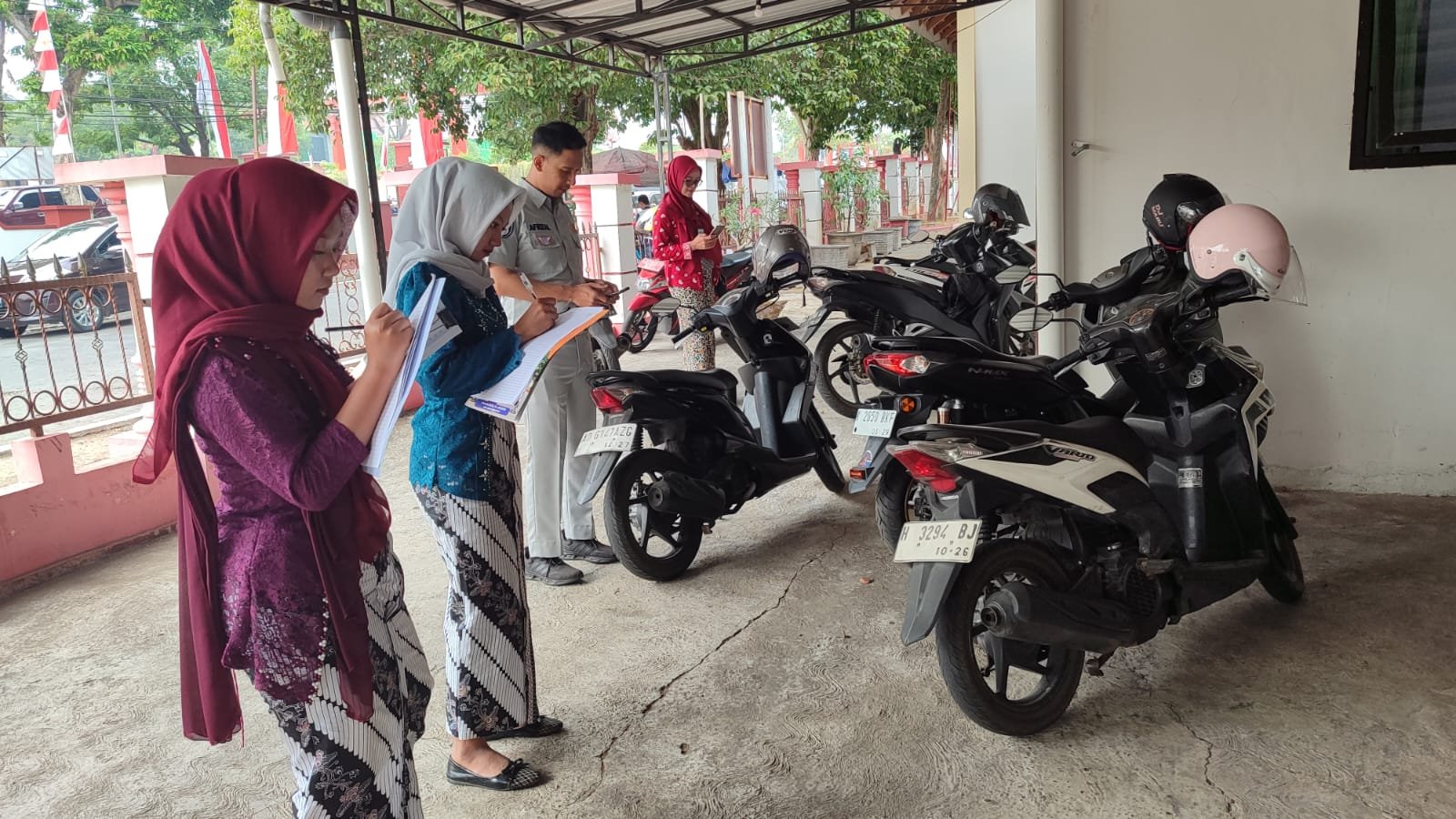 Tim Pembina Samsat Wonogiri Dorong Kepatuhan PKB dan SWDKLLJ melalui SIGAP Instansi Tim Pembina Samsat Wonogiri Dorong Kepatuhan PKB dan SWDKLLJ melalui SIGAP Instansi