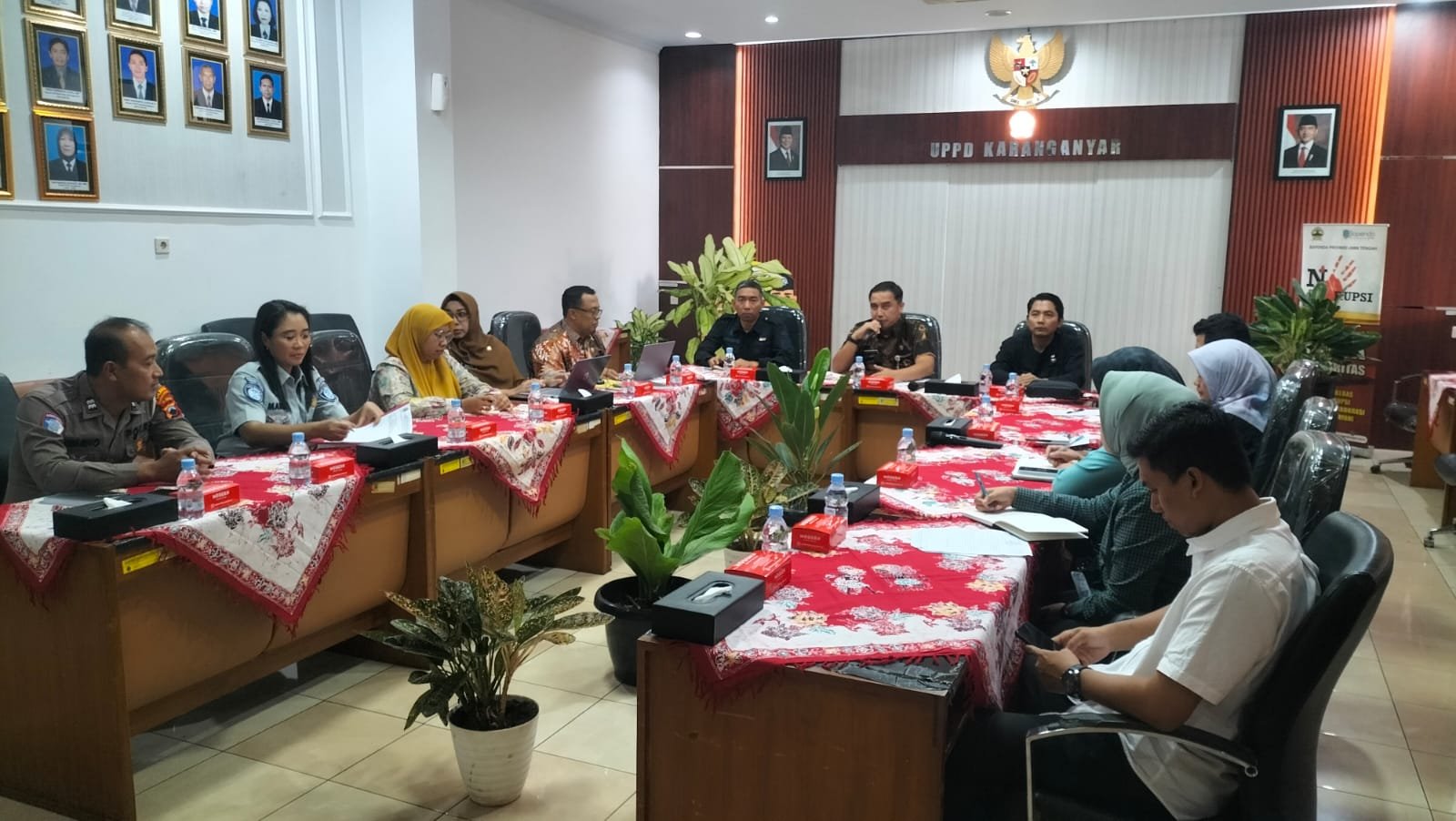 Tim Pembina Samsat Karanganyar Perkuat Sinergi Optimalisasi PKB dan SWDKLLJ Tim Pembina Samsat Karanganyar Perkuat Sinergi Optimalisasi PKB dan SWDKLLJ