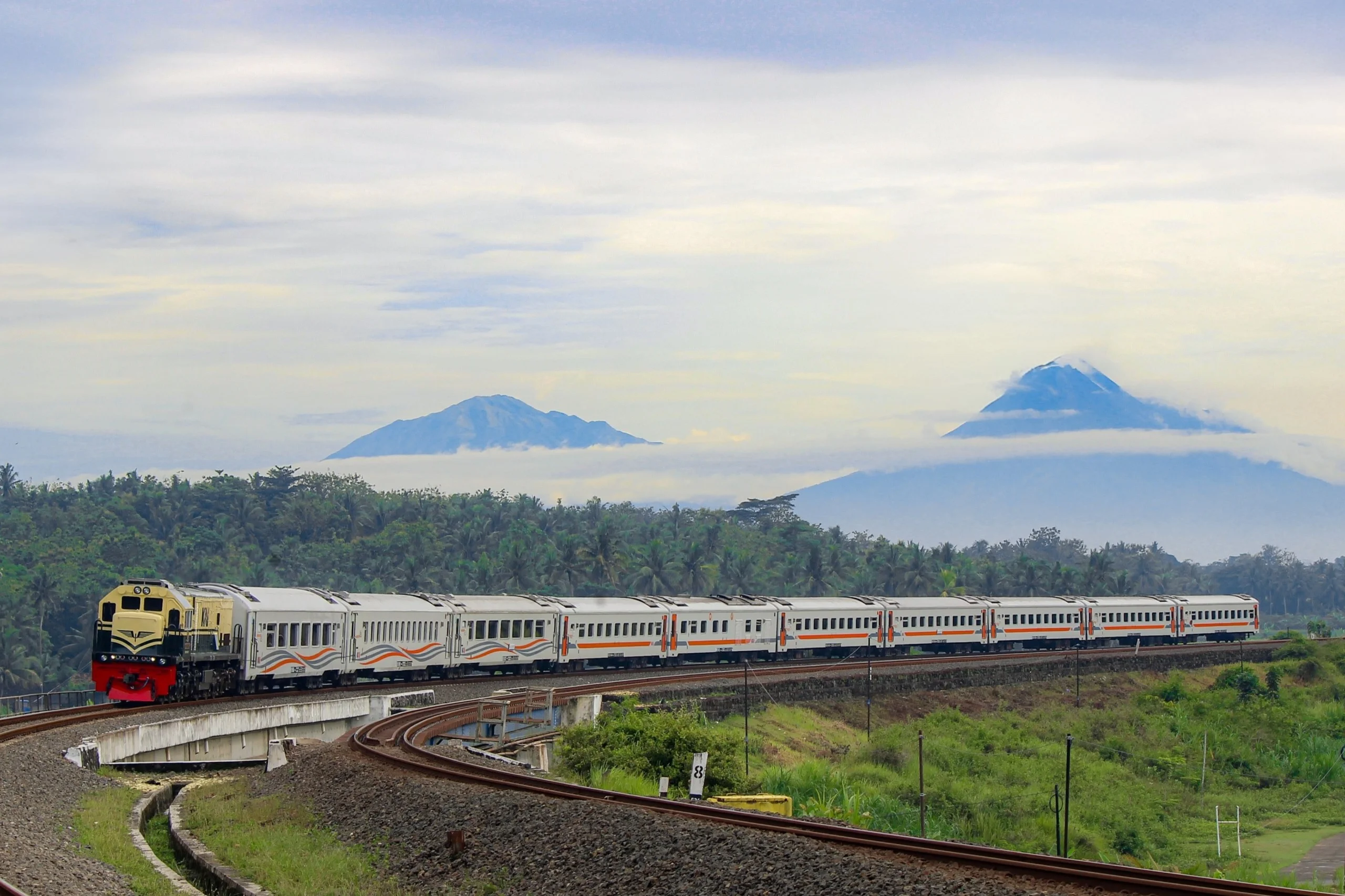 KAI Bukukan Pendapatan Rp17,96 Triliun pada Semester I 2026
