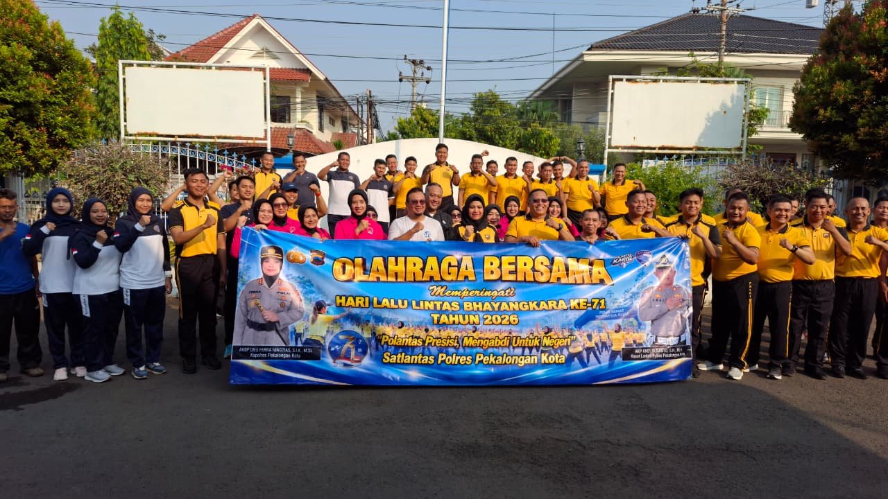 Jasa Raharja Pekalongan Ikuti Olahraga Bersama Peringatan Hari Lalu Lintas Bhayangkara ke-71 Jasa Raharja Pekalongan Ikuti Olahraga Bersama Peringatan Hari Lalu Lintas Bhayangkara ke-71