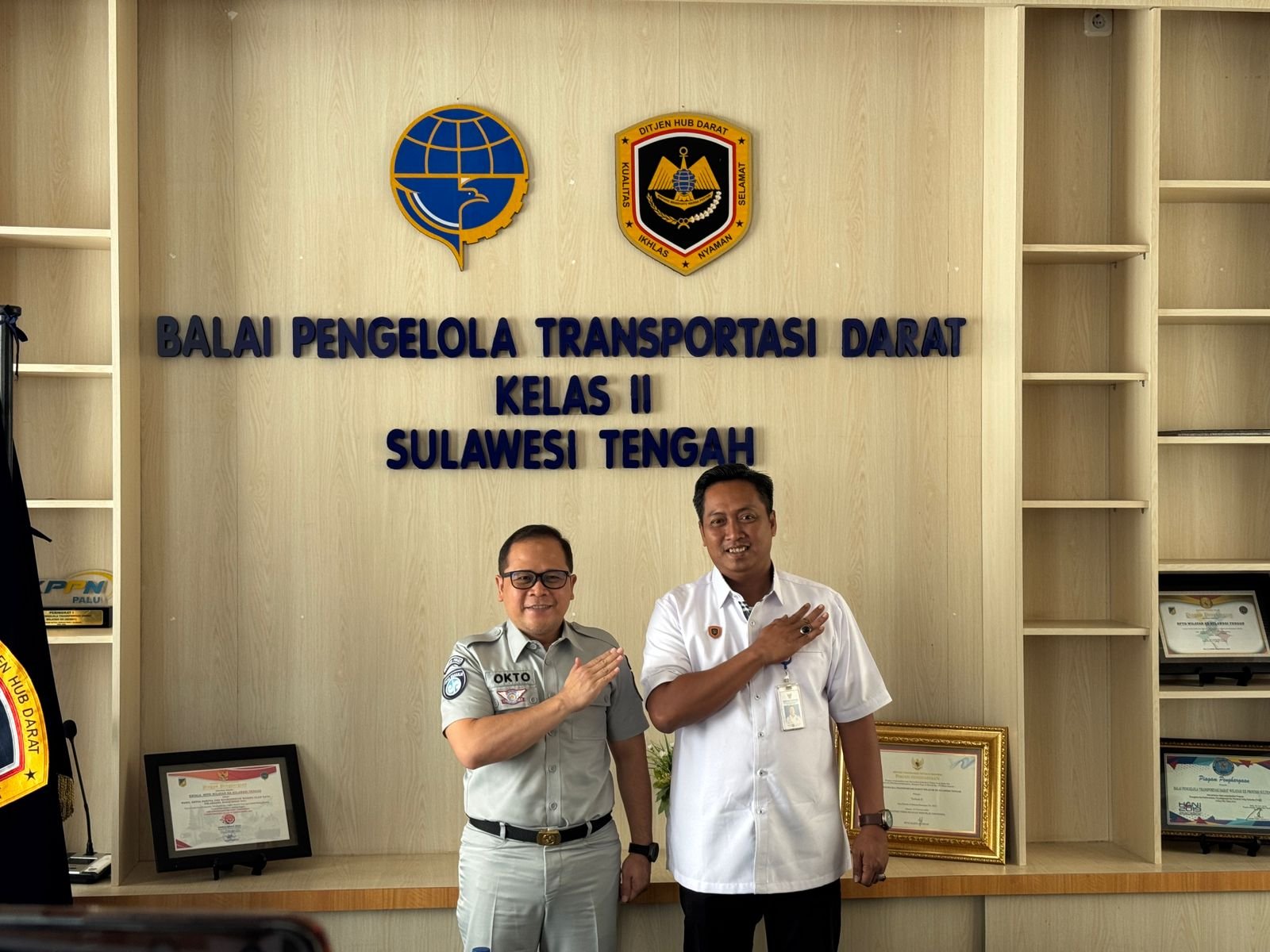 Perkuat Sinergi Keselamatan Transportasi, PT Jasa Raharja (Persero) Kantor Wilayah Sulawesi Tengah Silaturahmi dan Koordinasi dengan BPTD Kelas II Sulawesi Tengah Perkuat Sinergi Keselamatan Transportasi, PT Jasa Raharja (Persero) Kantor Wilayah Sulawesi Tengah Silaturahmi dan Koordinasi dengan BPTD Kelas II Sulawesi Tengah