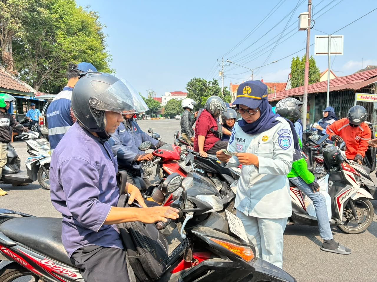 Jasa Raharja Gaspol Opsgab Gakum di Jalan Panembahan Senopati Dorong Pengendara Tertib Pajak