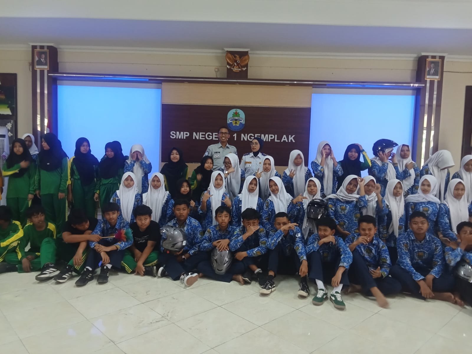 Jasa Raharja Bersama Dinas Perhubungan Edukasi Pelajar tentang Keselamatan Berlalu Lintas Jasa Raharja Bersama Dinas Perhubungan Edukasi Pelajar tentang Keselamatan Berlalu Lintas