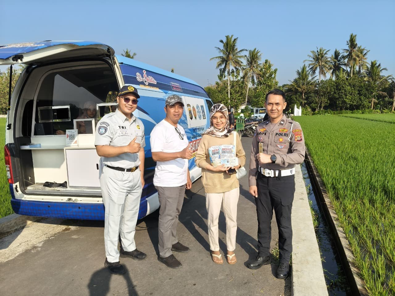 Jasa Raharja Dorong Kesadaran PKB dan SWDKLLJ Lewat Samsat On Sunday Morning di Sleman Jasa Raharja Dorong Kesadaran PKB dan SWDKLLJ Lewat Samsat On Sunday Morning di Sleman