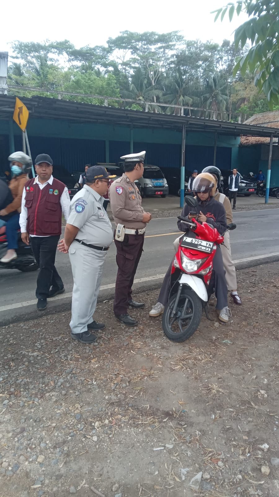 Monitoring Operasi Gabungan di Jalan Raya Cijulang, Jasa Raharja Tasikmalaya Dorong Kepatuhan Pembayaran Pajak Kendaraan
